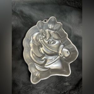 Wilton Horse Cake Pan Mold